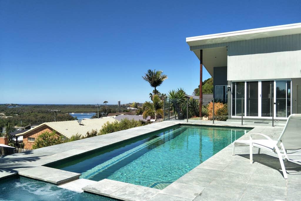 Sunshine Coast Tourism