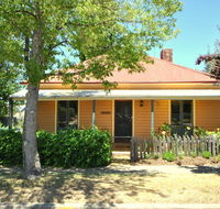 Cooma Cottage - Holiday Sunshine Coast