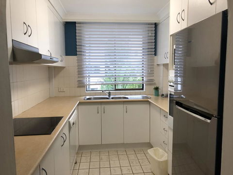 Copacabana Apartments - Sunshine Coast Tourism 1