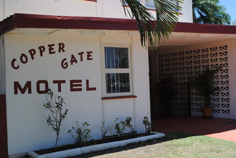 Copper Gate Motel - Holiday Sunshine Coast 0