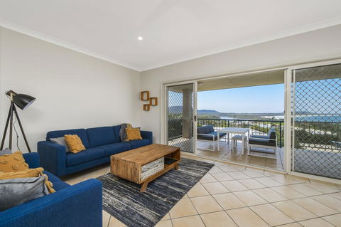 Corakuna, 3 Korogora Street - Holiday Sunshine Coast 2