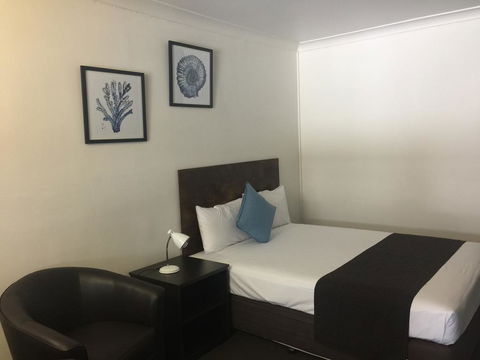 Coral Sands Motel - Sunshine Coast Tourism 2