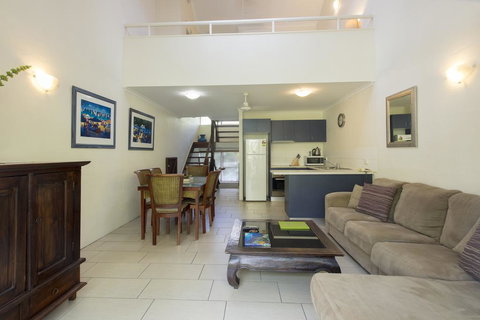 Coral Sea Villas - Sunshine Coast Tourism 2