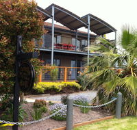 Corinella On The Esplanade Bed  Breakfast - Holiday Sunshine Coast