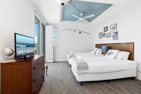 Corporate Boardies @ Gunnamatta Ave - Holiday Sunshine Coast 2