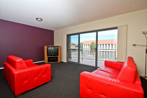 Cosmopolitan Apartments - Sunshine Coast Tourism 2