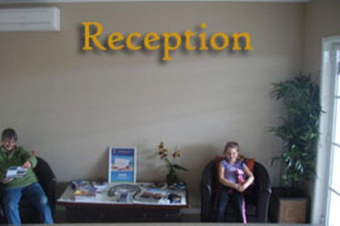 Cosmos Country Motor Inn - Sunshine Coast Tourism 3