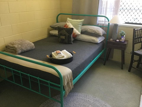 Cosy Bed & Breakfast - Sunshine Coast Tourism 1