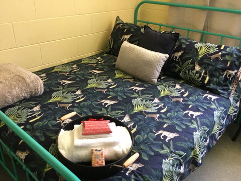 Cosy Bed & Breakfast - Sunshine Coast Tourism 0