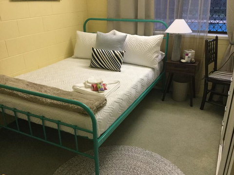Cosy Bed & Breakfast - Sunshine Coast Tourism 2