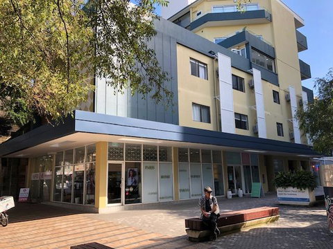 Cosy Studio Apartment Seconds From Manly Beach - Sunshine Coast Tourism 1