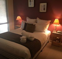 Cottage 1 Relax and Self Isolate in With Hot Tub - Holiday Sunshine Coast