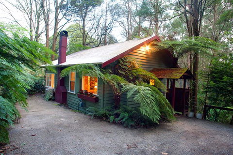 Cottage In The Forest - Holiday Sunshine Coast 2