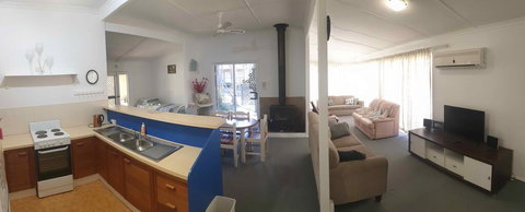 Cottage Port Stephens / Swan Bay, NSW - Holiday Sunshine Coast 3