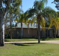 Cottage Port Stephens / Swan Bay NSW - Holiday Sunshine Coast