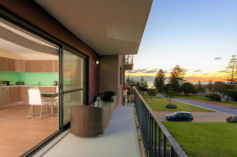 Cottesloe Parkside On The Beach - Sunshine Coast Tourism 1