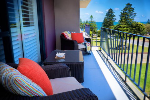 Cottesloe Parkside On The Beach - Sunshine Coast Tourism 0