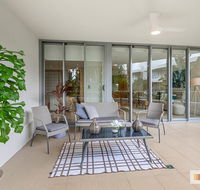 COTTON BEACH 85 - PRIVATE Mid Floor APARTMENT - Holiday Sunshine Coast