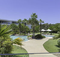 COTTON BEACH ON THE POOL 66 - Holiday Sunshine Coast