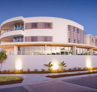 COTTON BEACH ROOF TOP 113 WITH OCEAN VIEWS - Holiday Sunshine Coast