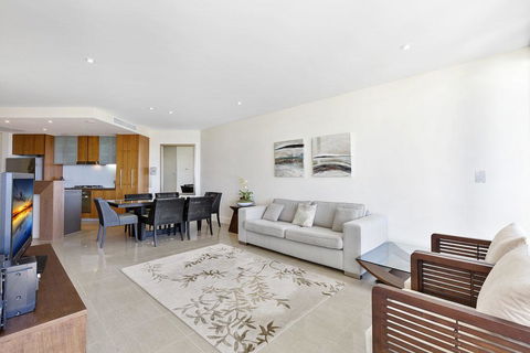COTTON BEACH SUITE 108 - Holiday Sunshine Coast 1