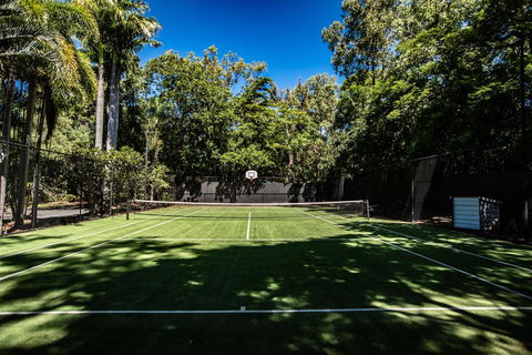 Cottonwood - Private Beachfront - Holiday Sunshine Coast 2