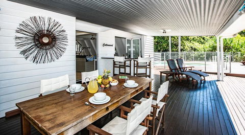 Cottonwood - Private Beachfront - Holiday Sunshine Coast 3