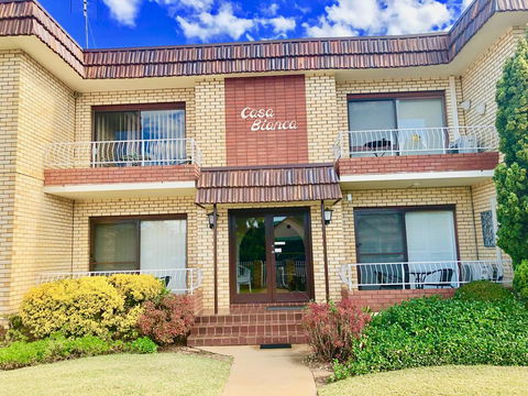 Country Apartments - Sunshine Coast Tourism 2