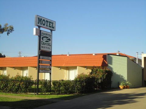 Country Capital Motel - Holiday Sunshine Coast 0