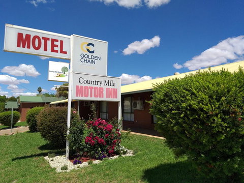Country Mile Motor Inn - Sunshine Coast Tourism 0