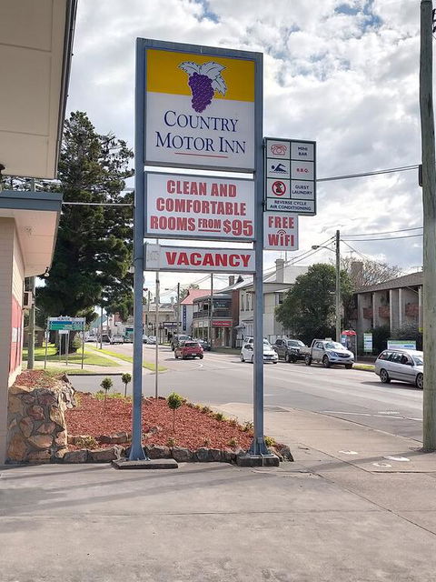 Country Motor Inn - Sunshine Coast Tourism 3