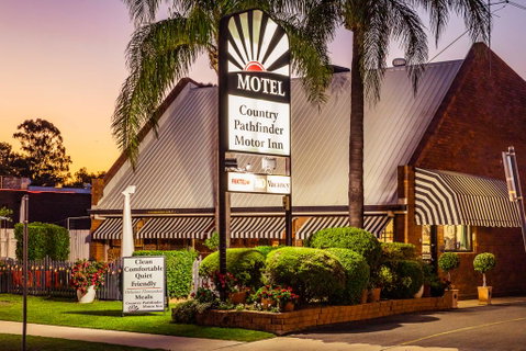 Country Pathfinder Motor Inn - Sunshine Coast Tourism 0