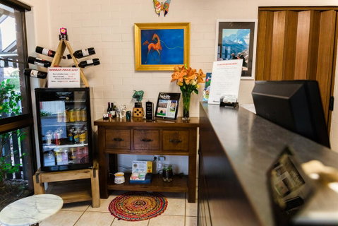Country Pathfinder Motor Inn - Sunshine Coast Tourism 2