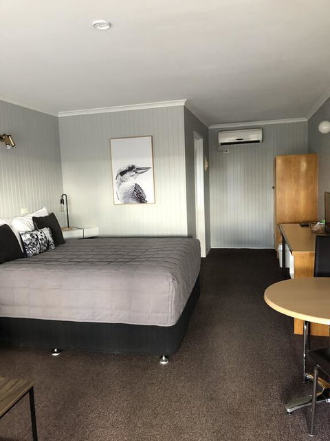Country Roads Motor Inn - Holiday Sunshine Coast 1
