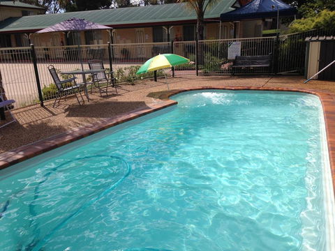 Country Rose Motel Warwick - Holiday Sunshine Coast 0