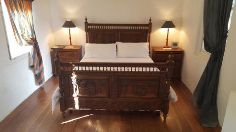 Courtyard Faversham House - Sunshine Coast Tourism 0