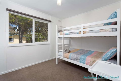 Cowes On Hill - Sunshine Coast Tourism 2