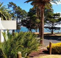 Cowes Partner Retreat - Beachfront