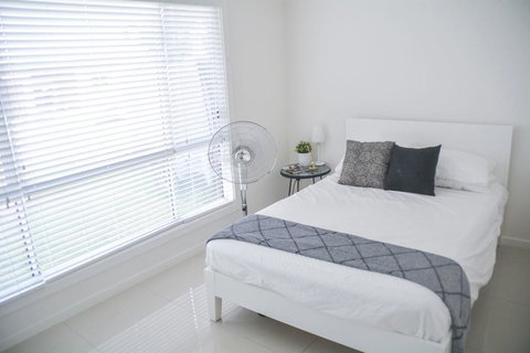 Craig's Place - Holiday Sunshine Coast 0