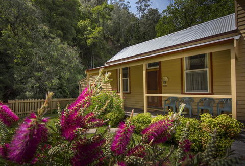Creek Cottage - Sunshine Coast Tourism 1