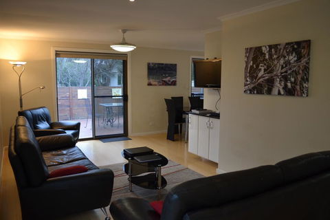 Crisands Of Echuca - Sunshine Coast Tourism 1