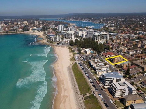 CRONULLA BREEZE - Holiday Sunshine Coast 0