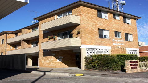 Crystal Waters 6 - CBD Location - Sunshine Coast Tourism 1