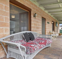 Cudgee - quaint cottage with separate cabin - Sunshine Coast Tourism