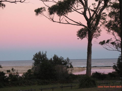 Cudmirrah Reef Cottage - Sunshine Coast Tourism 0