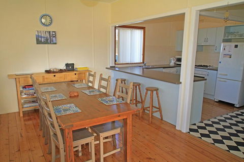 Cudmirrah Reef Cottage - Sunshine Coast Tourism 3
