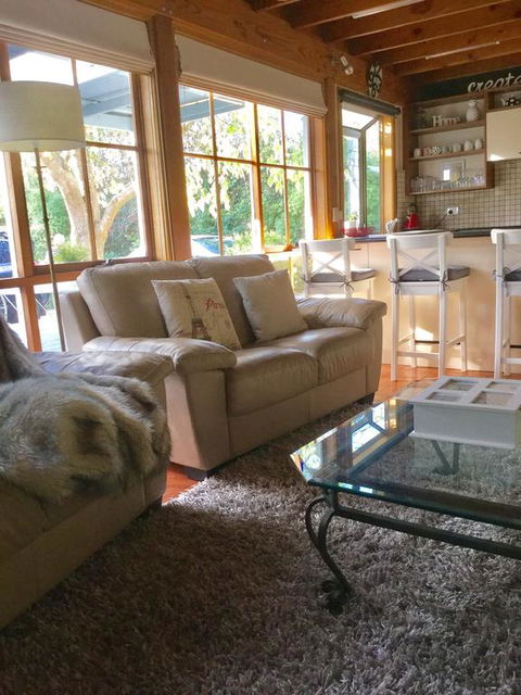Cumquat Cottage - Sunshine Coast Tourism 3