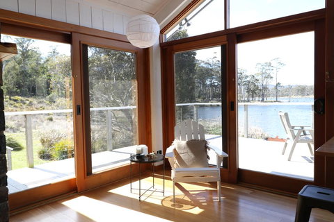 Currawong Lakes Tasmania - Sunshine Coast Tourism 3