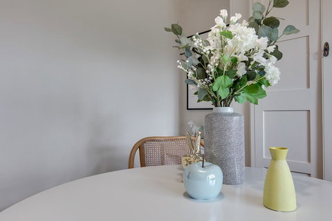 Cute Heritage Terrace Minutes From The City - Holiday Sunshine Coast 1