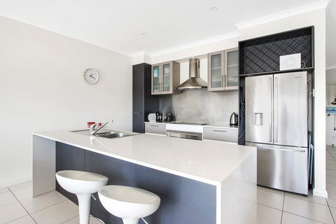 Cypress Townhouse 17 - Mulwala - Sunshine Coast Tourism 1